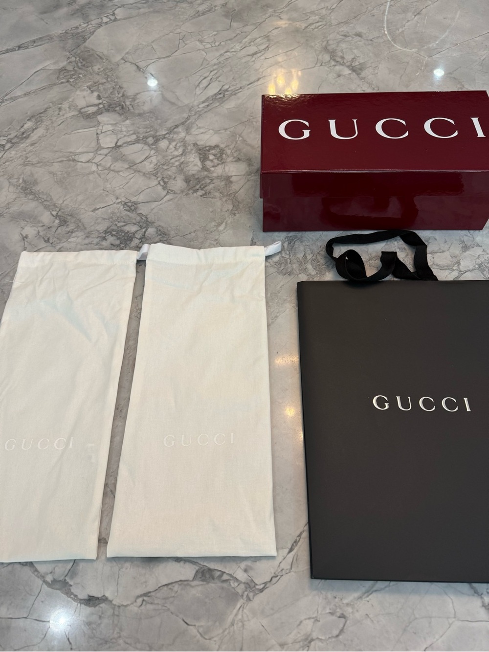 Gucci Gift Set: Box, 2 dustbags, bag & tissue paper all Boutique Fresh!